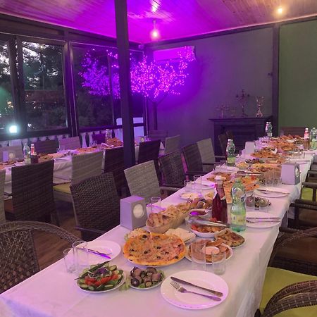 White House Chakvi Otel Dış mekan fotoğraf