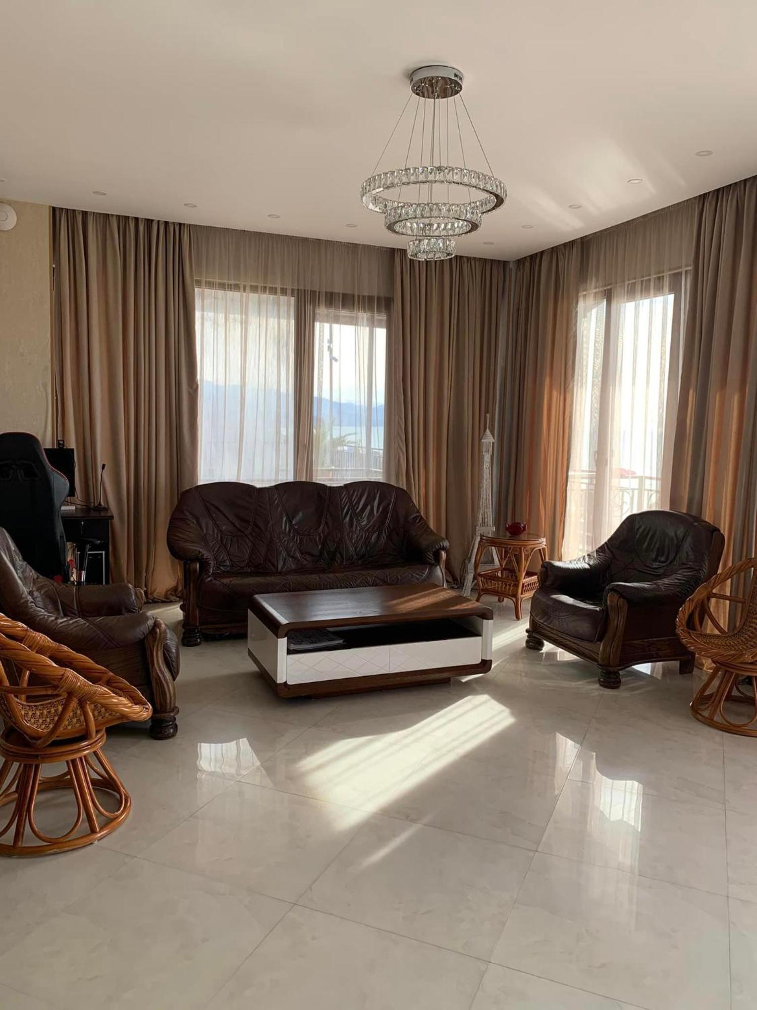 White House Chakvi Otel Dış mekan fotoğraf