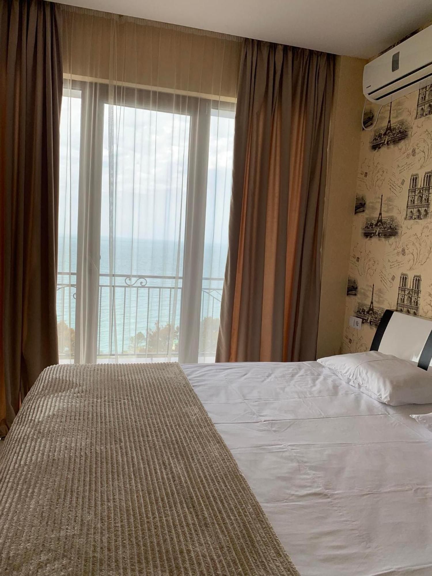 White House Chakvi Otel Dış mekan fotoğraf