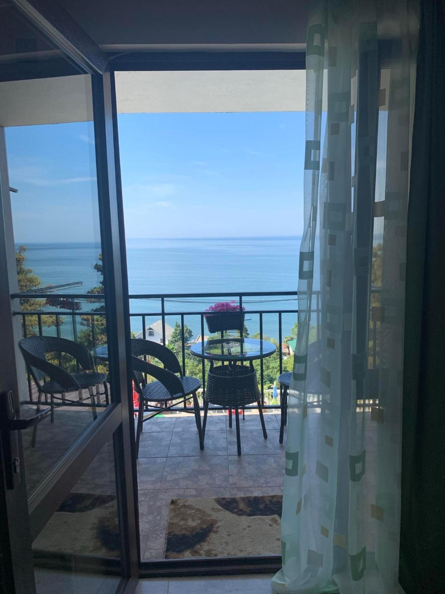 White House Chakvi Otel Dış mekan fotoğraf