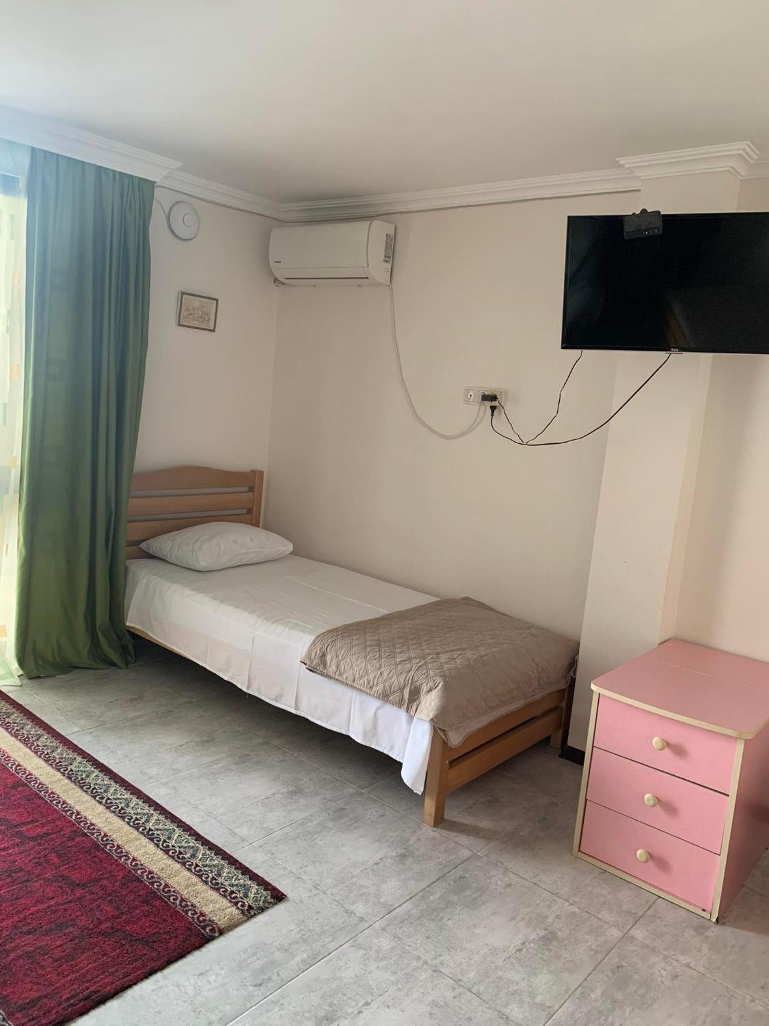 White House Chakvi Otel Dış mekan fotoğraf