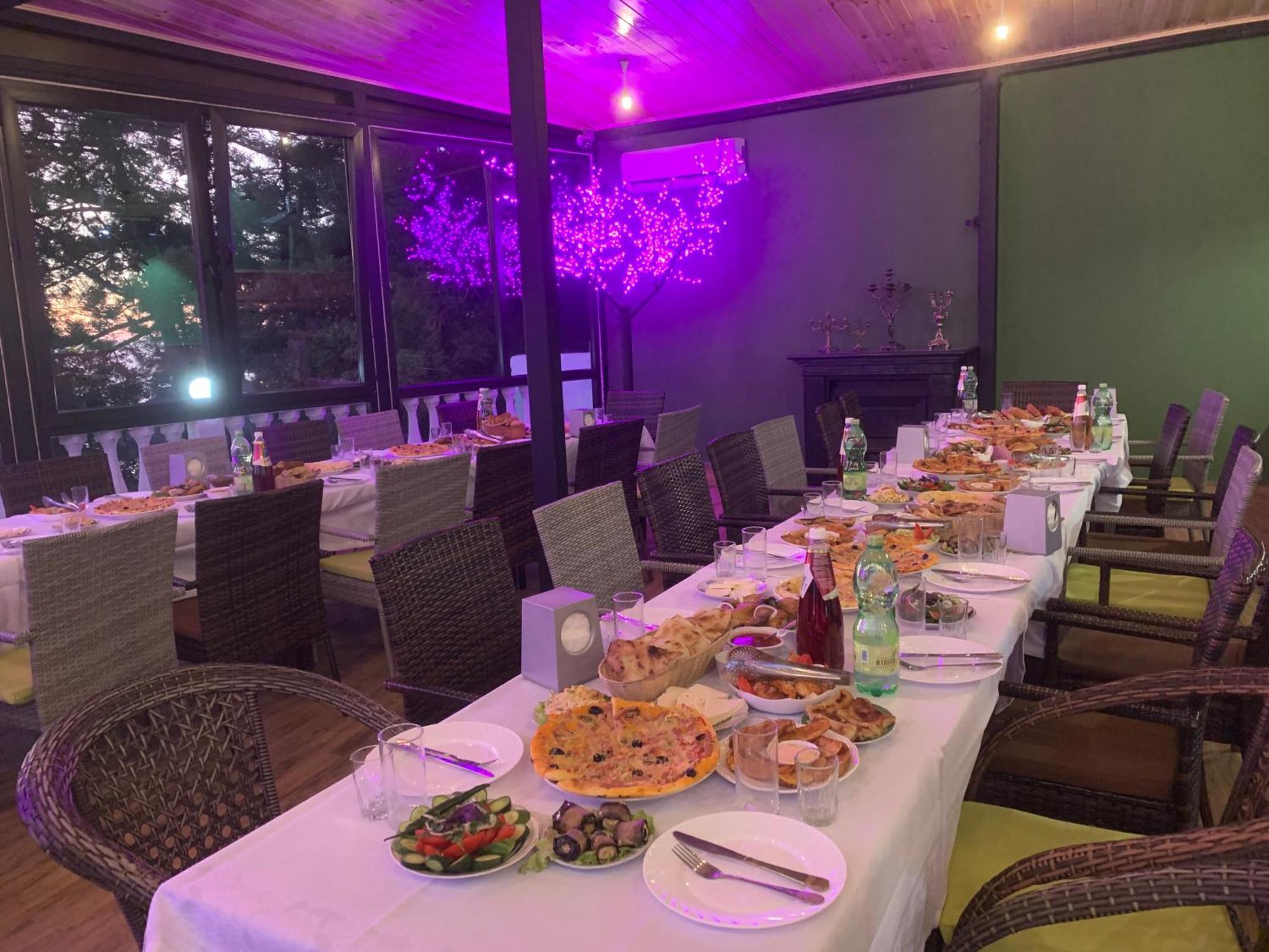 White House Chakvi Otel Dış mekan fotoğraf